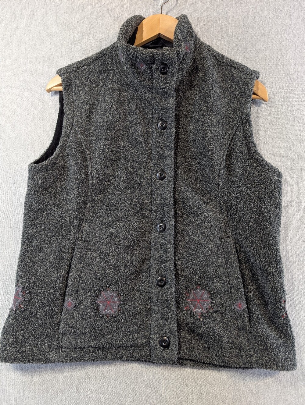 Woolrich Onyx Sherpa Full Zip Button Vest Women's Medium Grey Black Beaded